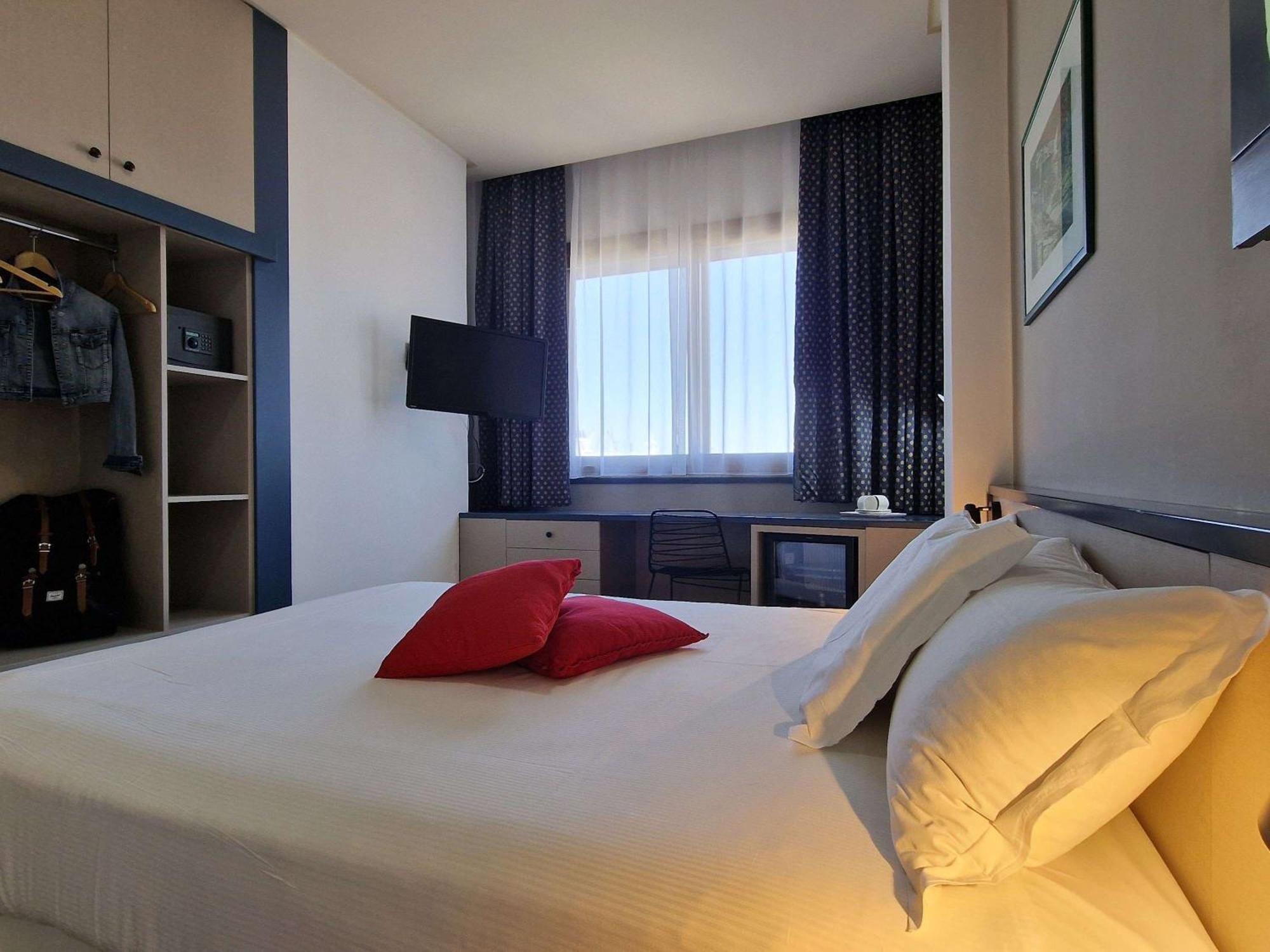 Ibis Styles Palermo President Hotel Ngoại thất bức ảnh